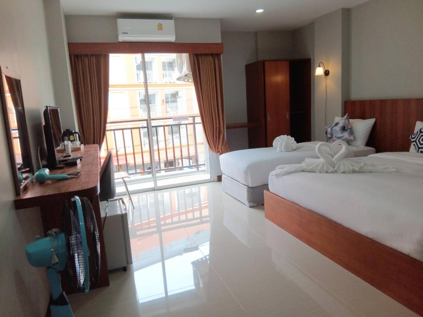 The Brown Boutique Patong Otel Dış mekan fotoğraf