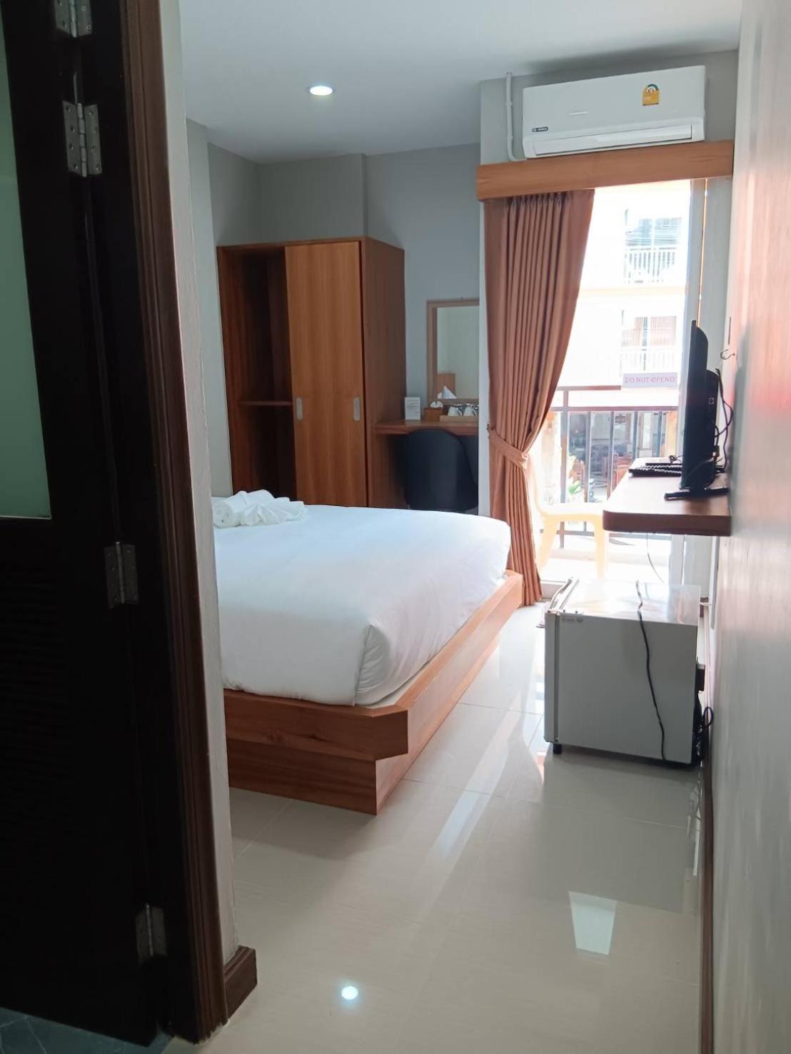 The Brown Boutique Patong Otel Dış mekan fotoğraf